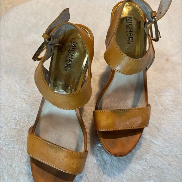 Michael Kors Gold and Tan Women's Sandals - Picture 1 of 7